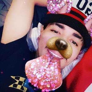 Meet your Posher, Omar